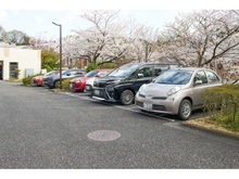 【東京都/稲城市若葉台】若葉台パークヒルズ G棟 駐車場