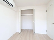 【東京都/狛江市東野川】狛江ハイタウン 3号棟 洋室：約6.0帖