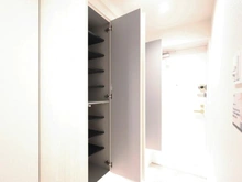 【神奈川県/川崎市幸区東古市場】ライオンズマンション鹿島田ガーデンシティ 玄関