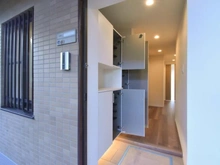 【神奈川県/川崎市麻生区細山】エルベ初穂百合ヶ丘 玄関