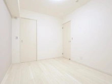 【東京都/調布市上石原】コスモ・ザ・パークス調布多摩川 洋室：約6.0帖