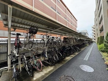 【神奈川県/横浜市港北区樽町】クレストフォルム綱島ガーデンコート 駐輪場