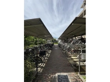 【神奈川県/横浜市港北区新羽町】ルイシャトレ新横浜ガーデンスクウェア 駐輪場