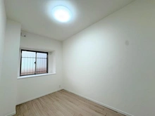 【神奈川県/横浜市港北区新吉田東】グレーシア港北綱島 洋室