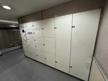 【神奈川県/横浜市港北区新羽町】ルイシャトレ新横浜ガーデンスクウェア 宅配BOX