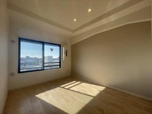 【神奈川県/横浜市港北区新羽町】ルイシャトレ新横浜ガーデンスクウェア 洋室