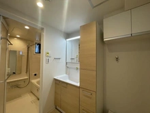 【神奈川県/横浜市港北区新羽町】ルイシャトレ新横浜ガーデンスクウェア 洗面所