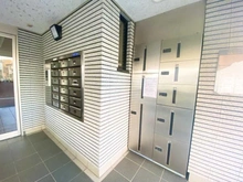 【神奈川県/横浜市港北区綱島東】ビューネ綱島東 宅配BOX