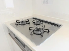 【神奈川県/横浜市港北区大曽根】ガーデンズ綱島スカイウィング キッチン：三口コンロ