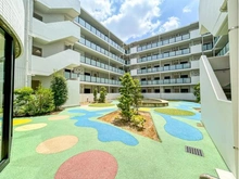 【神奈川県/横浜市港北区日吉本町】エクセレントシティ日吉本町ガーデン 敷地内