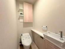 【神奈川県/横浜市神奈川区平川町】クリオ横濱東白楽 トイレ