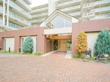 【神奈川県/横浜市港北区日吉本町】ザ・ガーデンズ日吉本町 アプローチ