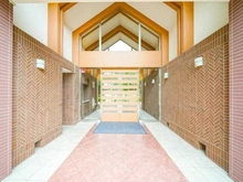 【神奈川県/横浜市港北区日吉本町】ザ・ガーデンズ日吉本町 エントランス