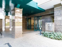 【神奈川県/横浜市鶴見区江ケ崎町】クレストフォルム鶴見グランステージ エントランス