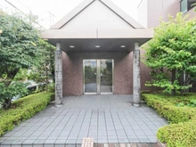 【神奈川県/横浜市港北区樽町】ルイシャトレ大倉山 エントランス