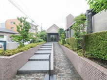【神奈川県/横浜市港北区樽町】ルイシャトレ大倉山 アプローチ
