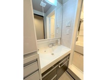 【東京都/世田谷区用賀】アーバンハウス用賀 洗面所：※家具調度品等は販売価格に含まれません。