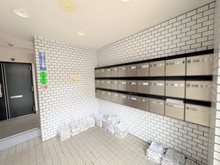 【東京都/世田谷区用賀】アーバンハウス用賀 共用部：メールBOX
