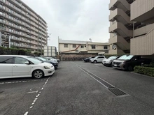 【神奈川県/横浜市港北区樽町】クリオ綱島東壱番館 駐車場