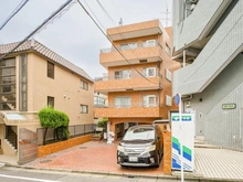 【東京都/目黒区中根】パークハイツ都立大 外観：写真中央建物