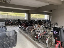 【神奈川県/横浜市港北区綱島上町】豊栄綱島マンション 駐輪場