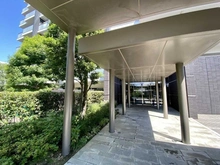 【神奈川県/横浜市港北区樽町】ザ・ハウス港北綱島 アプローチ