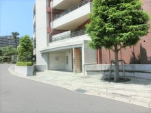 【神奈川県/川崎市高津区蟹ケ谷】ヒューマンスクエア日吉ウルビノ アプローチ