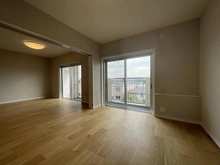 【神奈川県/横浜市港南区野庭町】野庭団地 第16住宅 洋室：（左）リビングダイニング