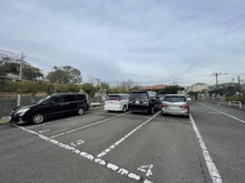 【神奈川県/横浜市港南区野庭町】野庭団地 第16住宅 駐車場：有料