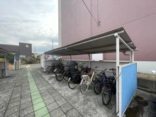 【神奈川県/横浜市港南区野庭町】野庭団地 第16住宅 駐輪場：有料