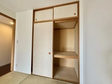 【神奈川県/横須賀市野比】チュリスガーデン湘南野比 イースト3番館 収納