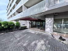 【神奈川県/三浦市初声町下宮田】ルナタウン三浦 東棟 エントランス