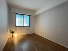 【神奈川県/横浜市港南区大久保】アトラス上大岡ヒルズ 洋室