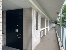 【神奈川県/横浜市港南区大久保】アトラス上大岡ヒルズ アプローチ