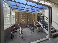 【神奈川県/三浦郡葉山町一色】マイキャッスル葉山 駐輪場