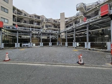 【神奈川県/三浦郡葉山町一色】マイキャッスル葉山 駐車場