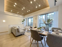 【神奈川県/逗子市新宿】ディアコート逗子海岸 LDK：※家具・調度品は販売価格に含まれておりません