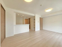 【神奈川県/横浜市港南区大久保】リストレジデンス上大岡ソレイユ LDK