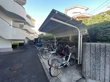 【神奈川県/横浜市港南区大久保】シャルマンコーポ上大岡第2 駐輪場