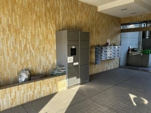 【神奈川県/横浜市港南区大久保】シャルマンコーポ上大岡第2 エントランス