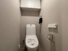 【神奈川県/三浦郡葉山町一色】オーシャンテラス葉山 トイレ：※家具・調度品は販売価格に含まれておりません