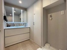 【神奈川県/三浦郡葉山町一色】オーシャンテラス葉山 洗面室