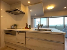 【神奈川県/三浦郡葉山町一色】オーシャンテラス葉山 キッチン