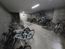 【神奈川県/横須賀市追浜町】リーベスト追浜 駐輪場