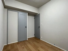 【神奈川県/横須賀市若松町】サンハロー横須賀中央駅前 洋室