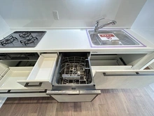 【神奈川県/横浜市金沢区泥亀】パークシティ金沢八景 F棟 キッチン：食洗器