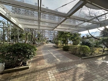 【神奈川県/横浜市金沢区泥亀】パークシティ金沢八景 F棟 敷地内