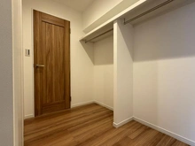 【神奈川県/逗子市小坪】逗子マリーナ厚生用建物 5号棟 収納