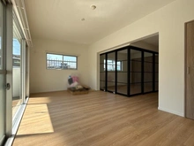 【神奈川県/横浜市金沢区能見台】メガロン能見台 3番館 リビング