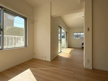 【神奈川県/横浜市金沢区能見台】メガロン能見台 3番館 リビング